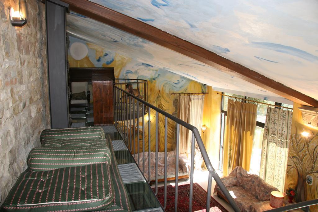 Poggio Alla Pieve Relais Каленцано Стая снимка