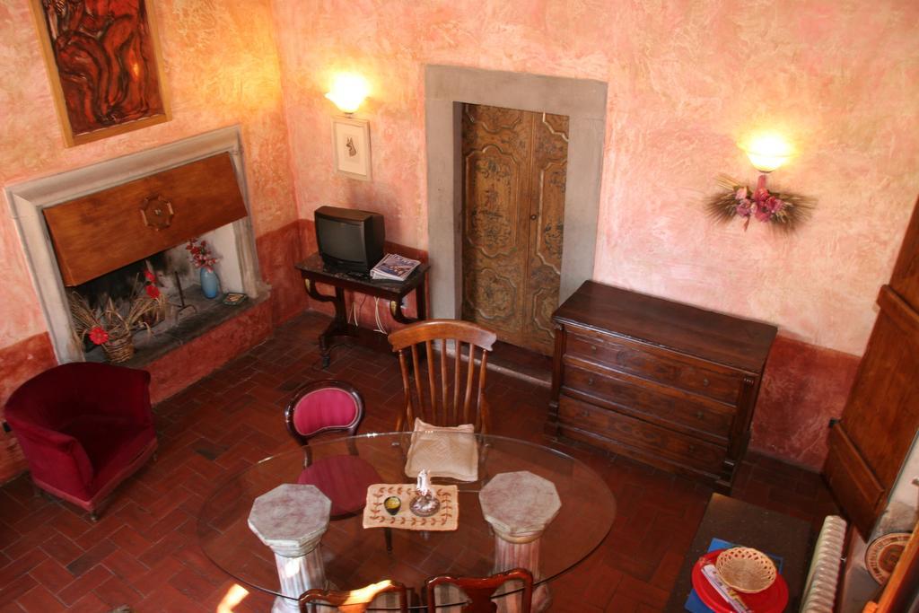 Poggio Alla Pieve Relais Каленцано Стая снимка